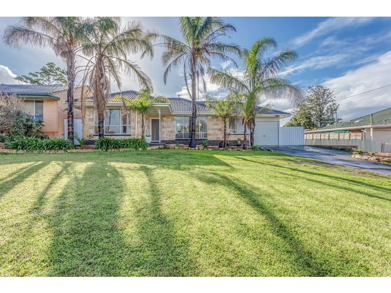 13 Glenda Avenue, Morphett Vale SA 5162