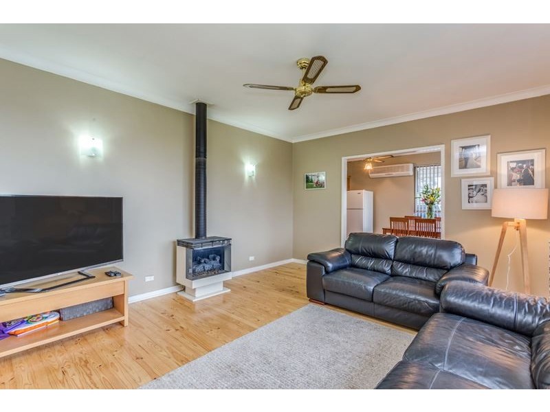 13 Glenda Avenue, Morphett Vale SA 5162