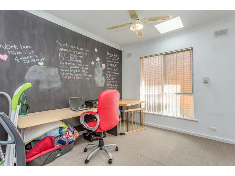 13 Glenda Avenue, Morphett Vale SA 5162