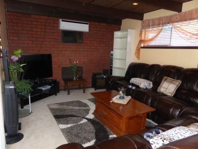 11 Moorong Road, O’sullivan Beach SA 5166