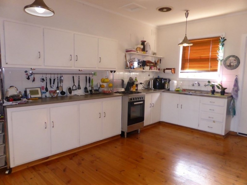 11 Moorong Road, O’sullivan Beach SA 5166