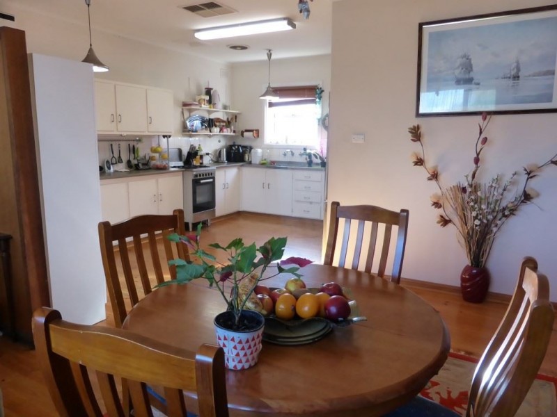 11 Moorong Road, O’sullivan Beach SA 5166