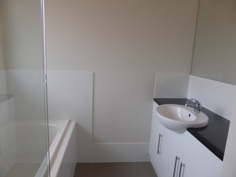 25 Bluestone Drive, Mount Barker SA 5251