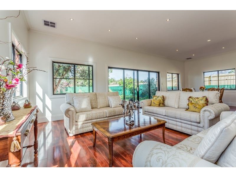 33 Byron Road, Black Forest SA 5035