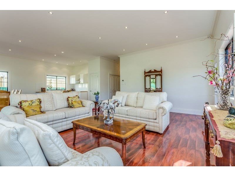 33 Byron Road, Black Forest SA 5035