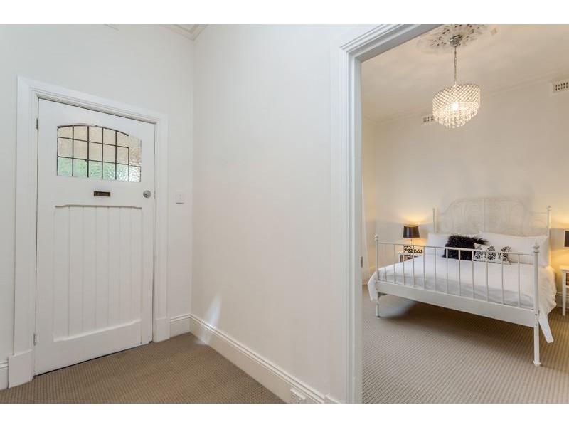 33 Byron Road, Black Forest SA 5035