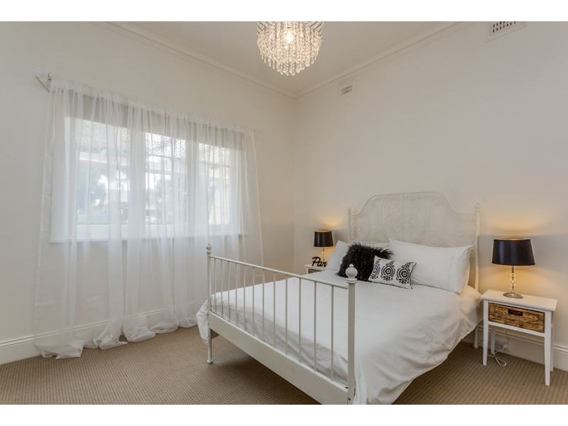 33 Byron Road, Black Forest SA 5035