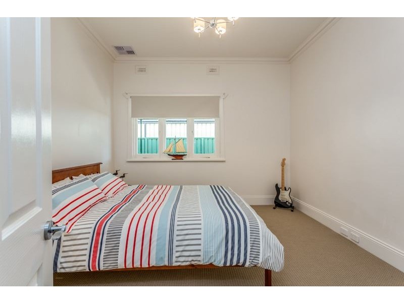 33 Byron Road, Black Forest SA 5035