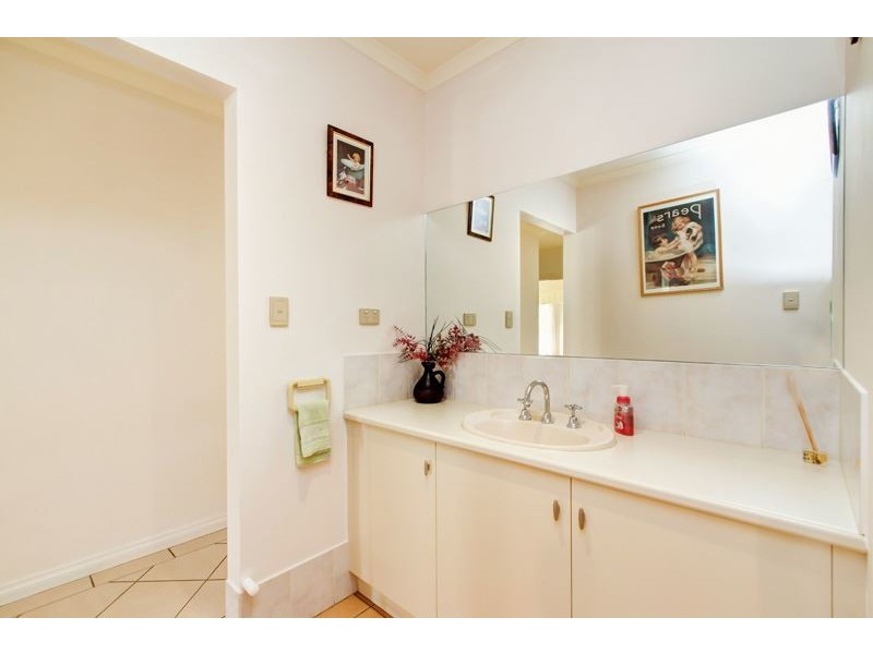 4a English Avenue (Northern Daws Rd end), Clovelly Park SA 5042