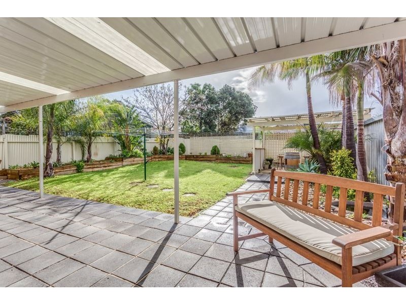 13 Glenda Ave, Morphett Vale SA 5162