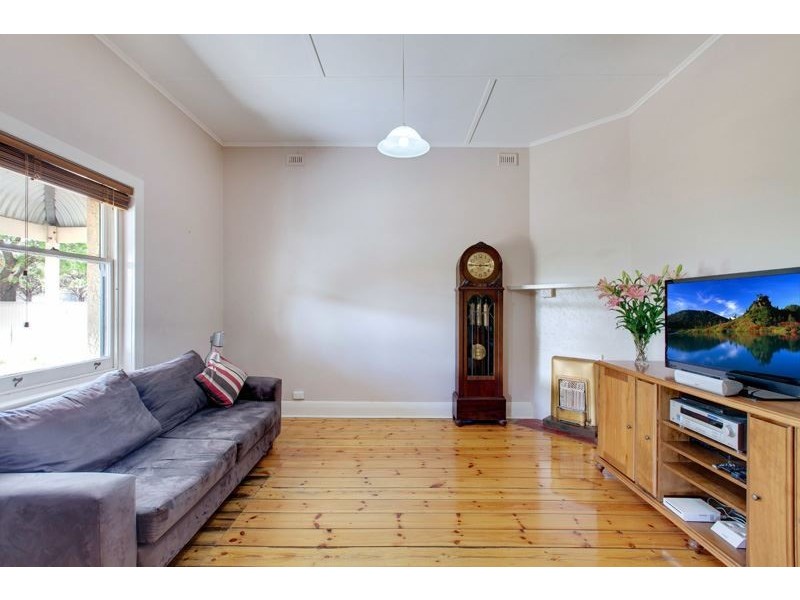 54 Eaton Street, Cumberland Park SA 5041