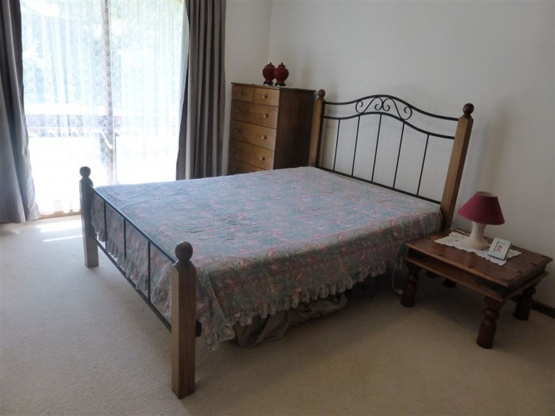 106 Black Rd, Flagstaff Hill SA 5159