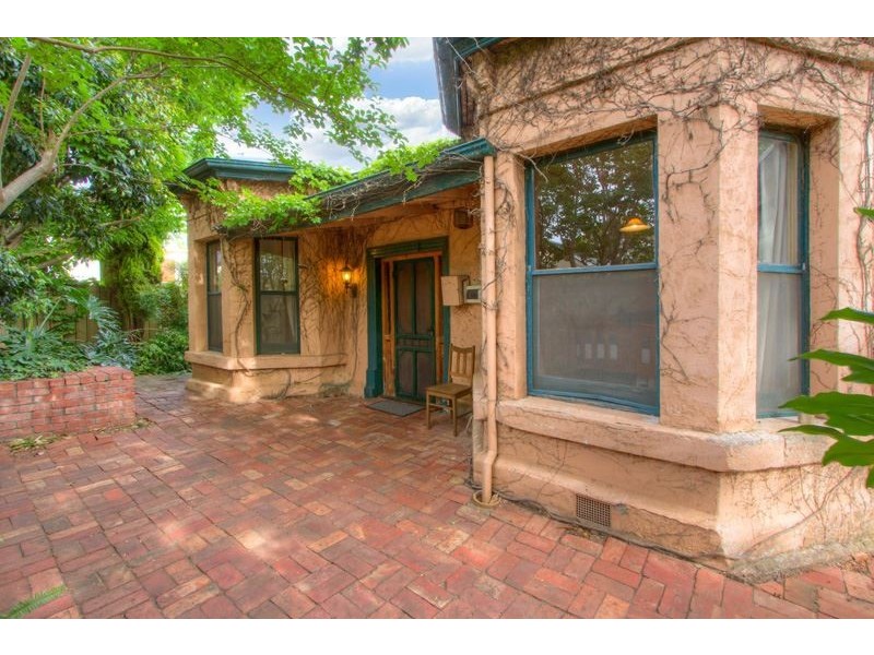 4 Cypress Street (Corner of Donegal St), Norwood SA 5067