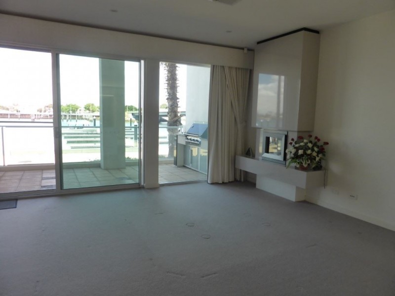 17 Tarni Court, New Port SA 5015