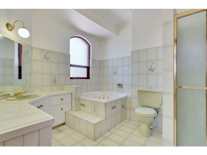 2 Debney Drive, Burnside SA 5066