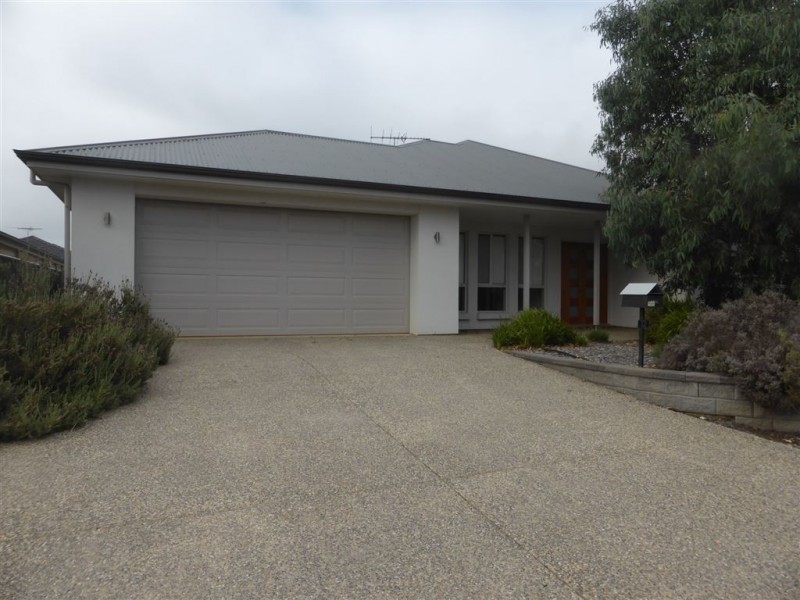12 Collett Avenue, Mount Barker SA 5251