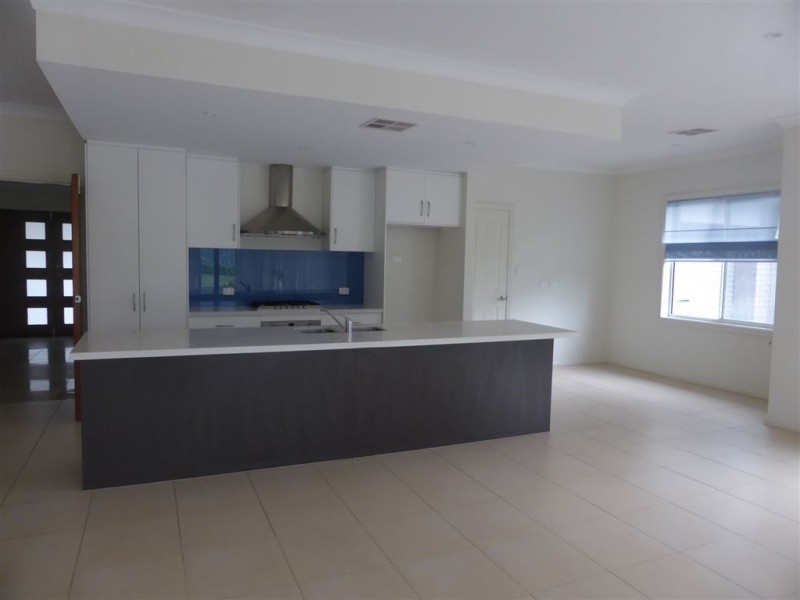 12 Collett Avenue, Mount Barker SA 5251