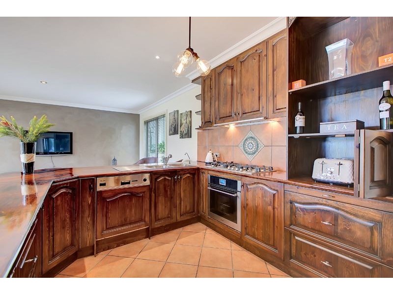 2 Lovely Valley Road, Flagstaff Hill SA 5159