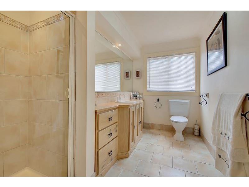 2 Lovely Valley Road, Flagstaff Hill SA 5159