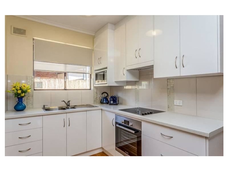 2/49 Glengyle Terrace, Glandore SA 5037