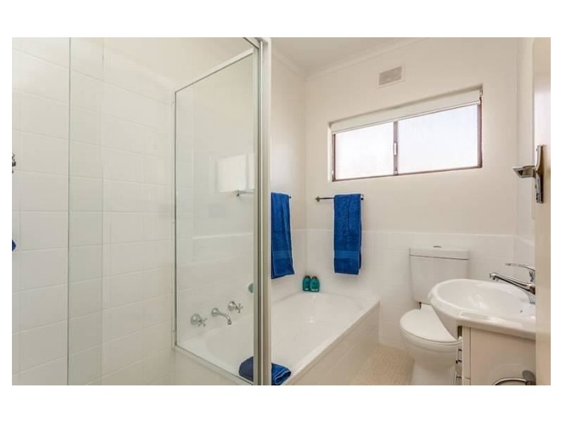2/49 Glengyle Terrace, Glandore SA 5037