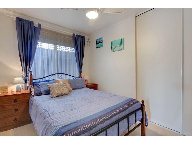 8 Cass Court, Woodcroft SA 5162