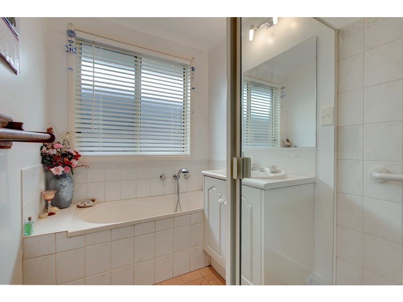 8 Cass Court, Woodcroft SA 5162