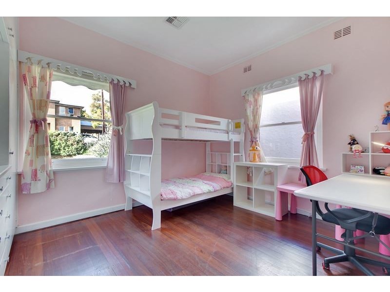 42 Price Avenue, Lower Mitcham SA 5062