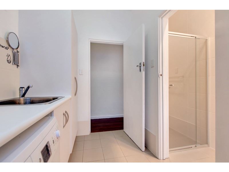 42 Price Avenue, Lower Mitcham SA 5062