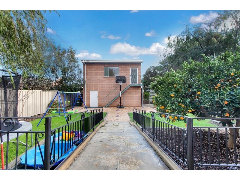42 Price Avenue, Lower Mitcham SA 5062