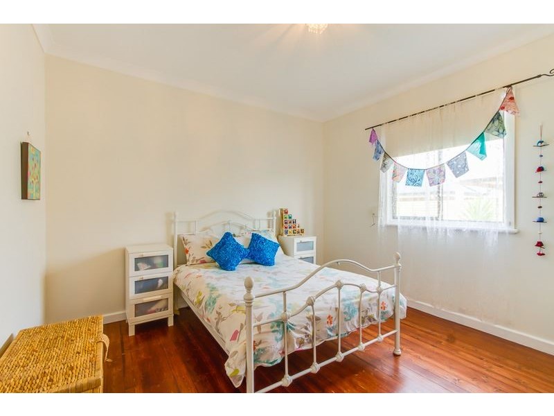 40 Minns Street East, Seaton SA 5023