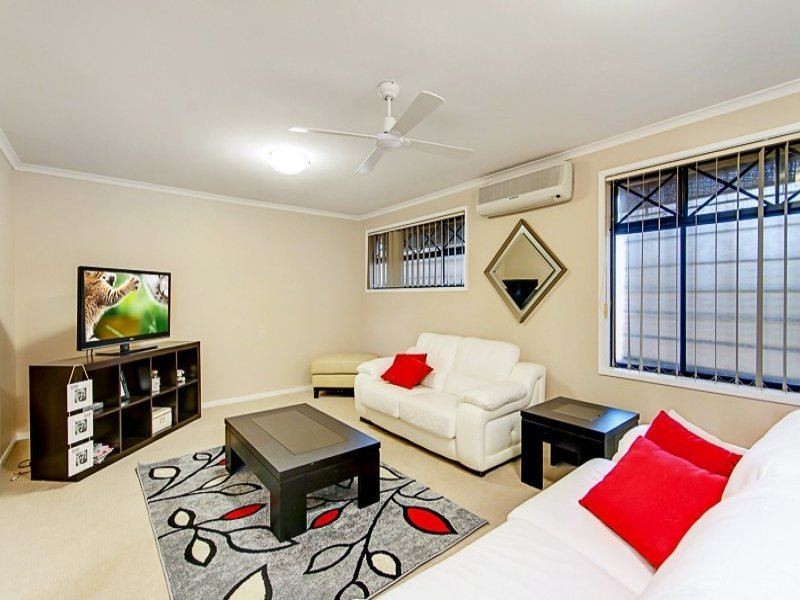 4 Edinburgh Crescent, Old Reynella SA 5161