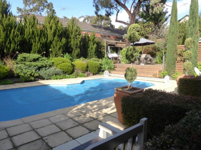 27 Price Avenue, Lower Mitcham SA 5062