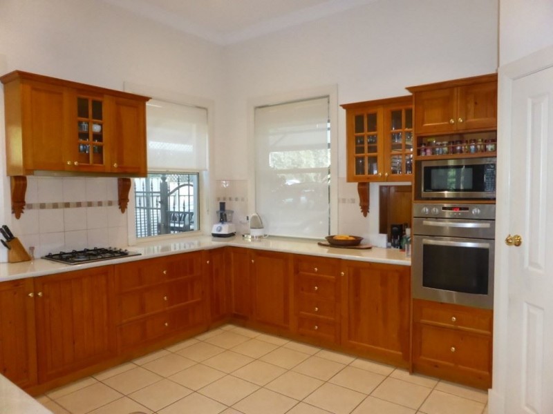 27 Price Avenue, Lower Mitcham SA 5062
