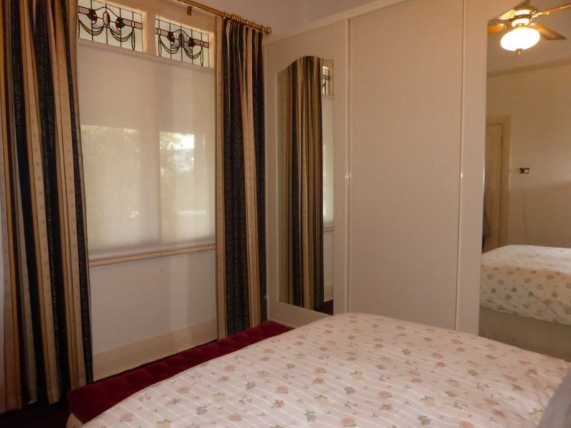 27 Price Avenue, Lower Mitcham SA 5062