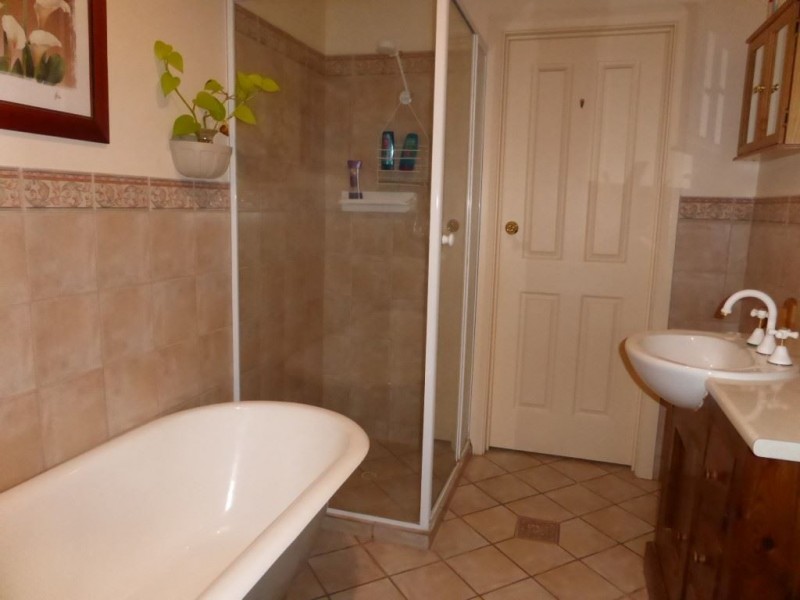 27 Price Avenue, Lower Mitcham SA 5062