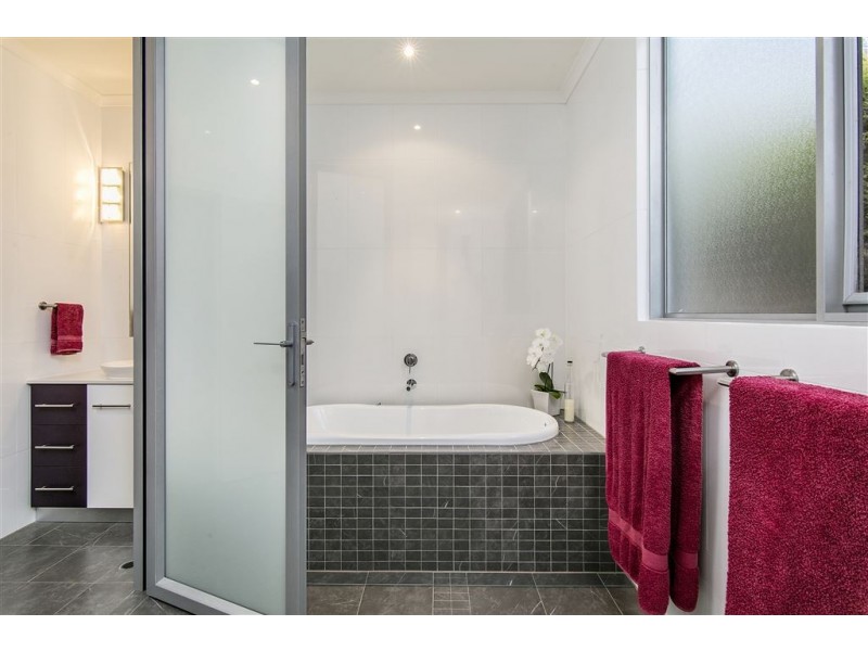 30 Tennyson Drive, Beaumont SA 5066