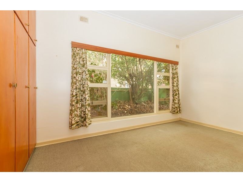 14 Windermere Avenue, Clapham SA 5062