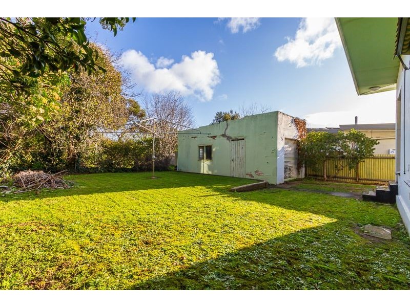 14 Windermere Avenue, Clapham SA 5062