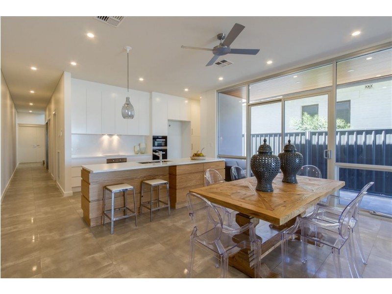 397 Esplanade, Henley Beach SA 5022