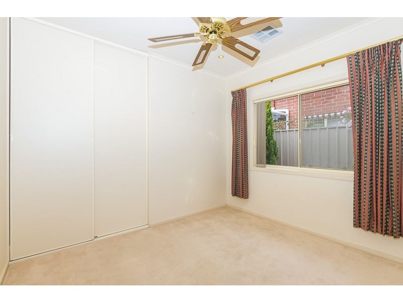 5 Honeyeater Crescent, Flagstaff Hill SA 5159