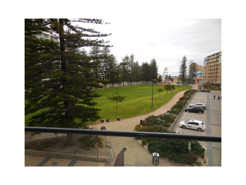 26/1 Chappell Dve, Glenelg SA 5045