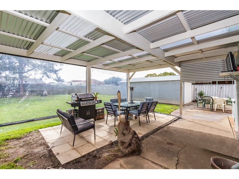 17 Sandison Avenue, Park Holme SA 5043