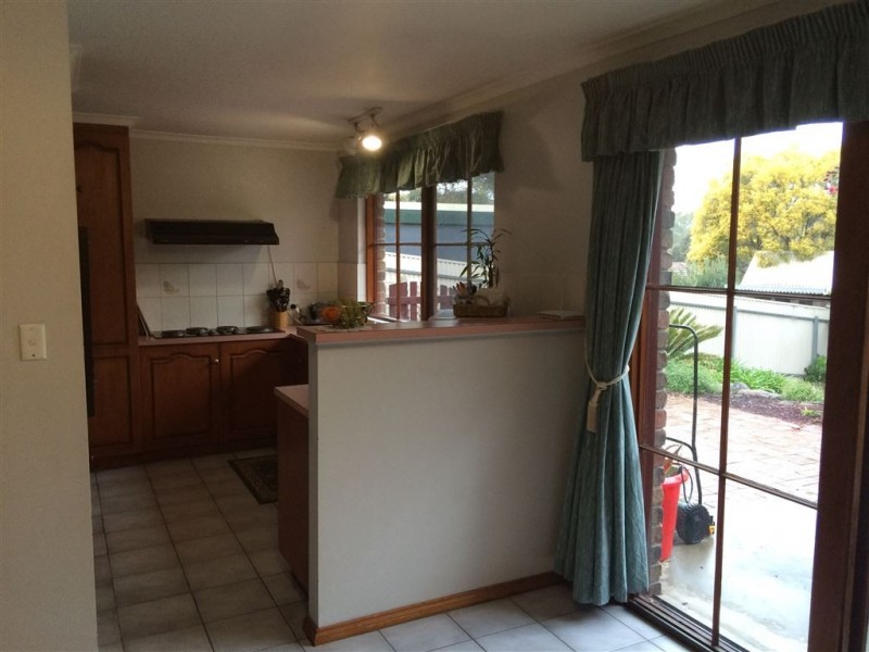 18 Portia St, Flagstaff Hill SA 5159