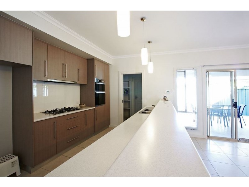 46 Macmillan Ave, Mawson Lakes SA 5095