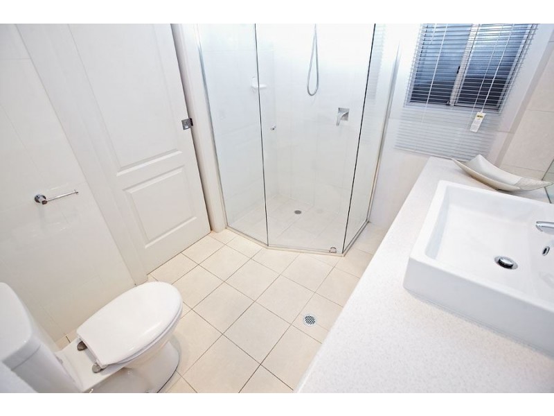 46 Macmillan Ave, Mawson Lakes SA 5095