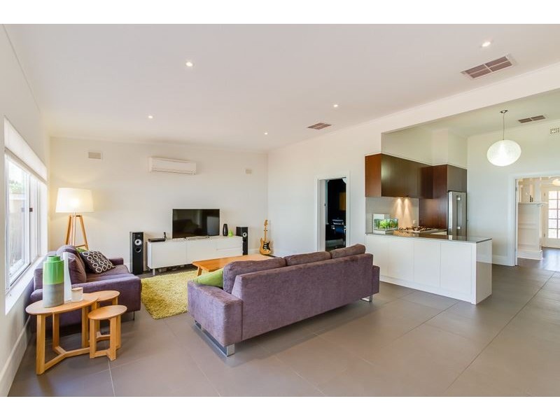 21 Kyeema Avenue, Cumberland Park SA 5041