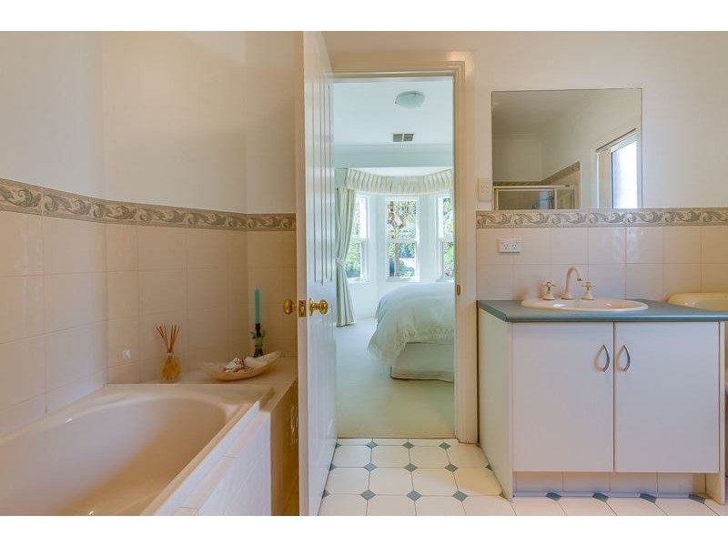 House 3/Number 1 Kinross Avenue, Lower Mitcham SA 5062