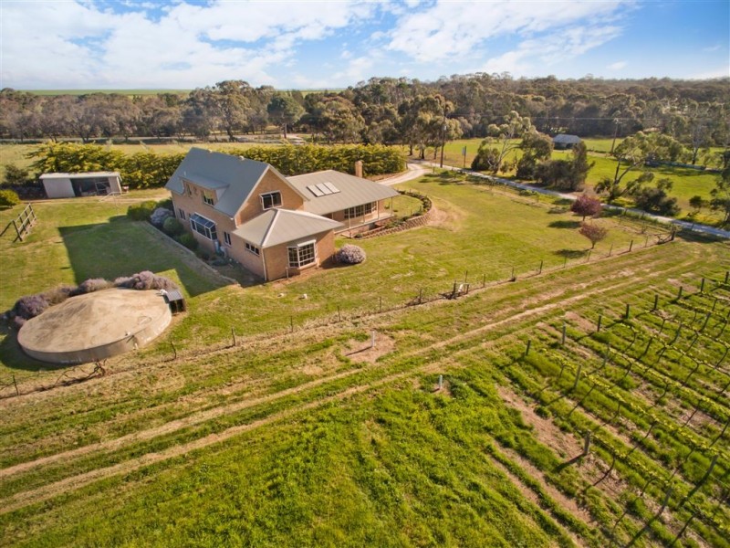 108 Smyth Road, Stone Well SA 5352