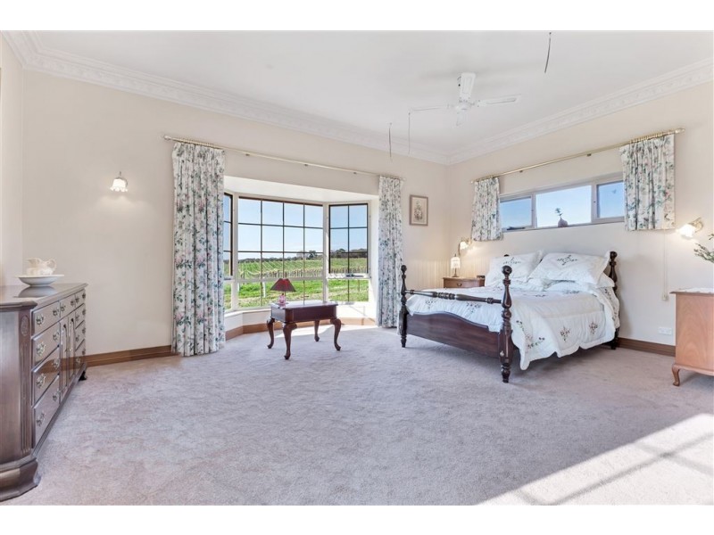 108 Smyth Road, Stone Well SA 5352
